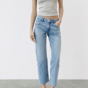 Zara Mid rise Straight Jeans